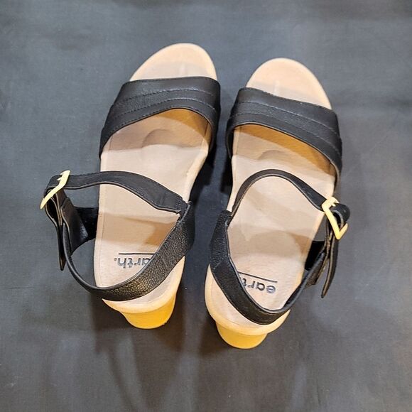 BRAND NEW EARTH OPEN TOE WOMEN’S SANDAL - Picture 5 of 16